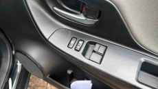 Toyota Yaris 1.5 VVT-i Icon Tech 5dr Petrol Hatchback